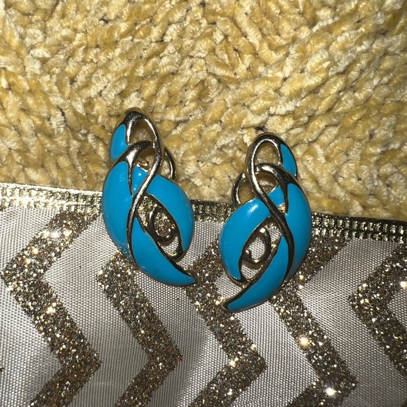 Vintage Teal & Gold Statement Earrings - Picture 4 of 8